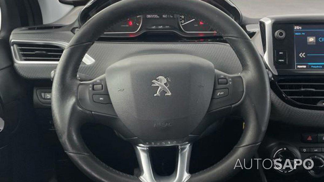 Peugeot 208 1.2 PureTech Style de 2018