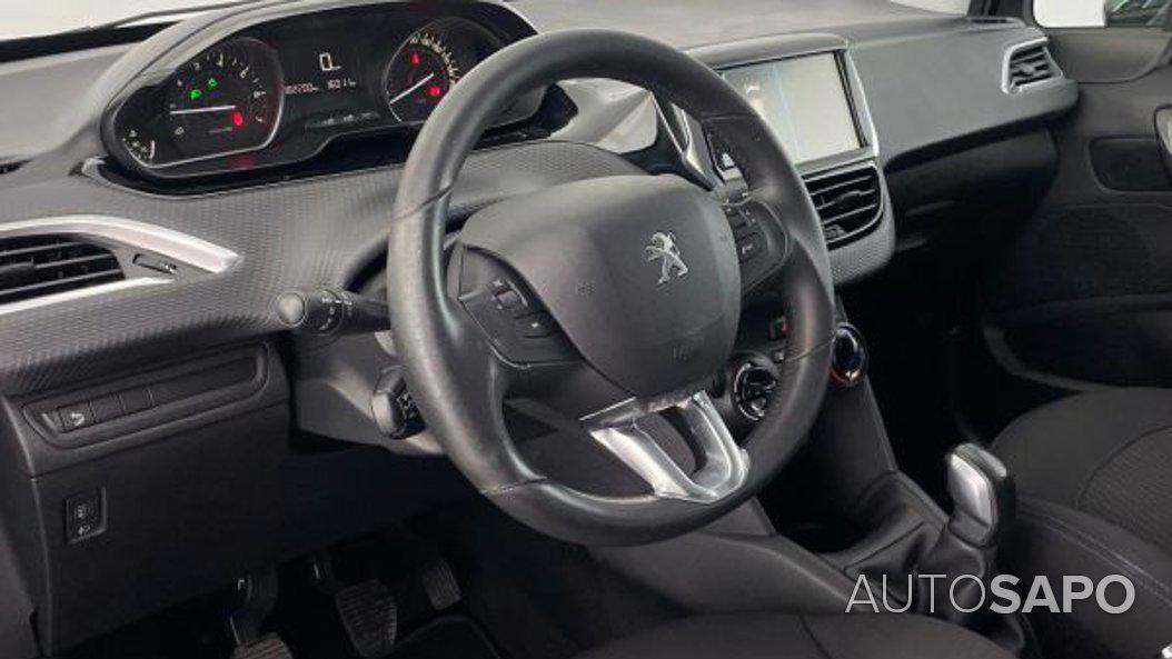 Peugeot 208 1.2 PureTech Style de 2018