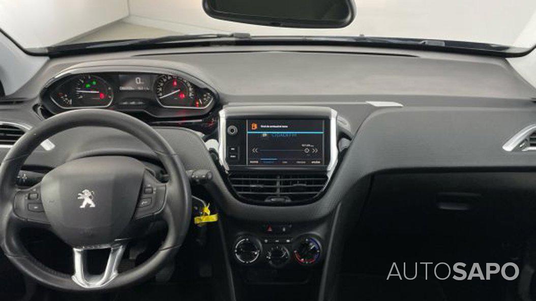 Peugeot 208 1.2 PureTech Style de 2018