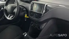 Peugeot 208 1.2 PureTech Style de 2018