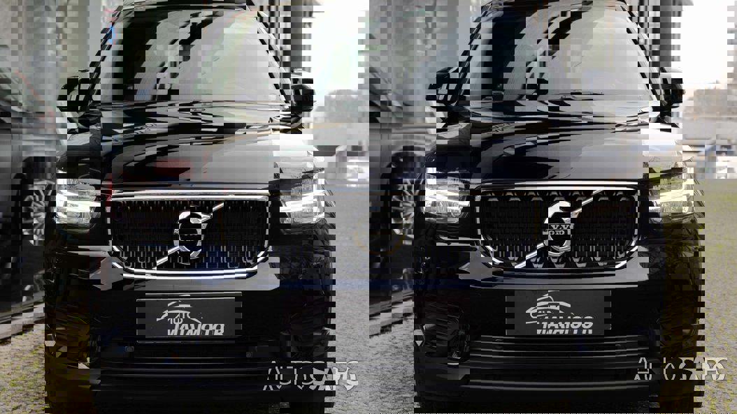 Volvo XC40 1.5 T2 Momentum Core de 2021