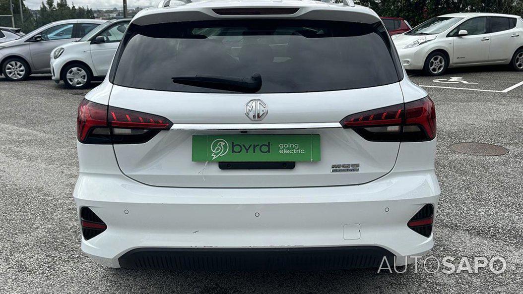 MG MG5 51kWh LUX de 2022
