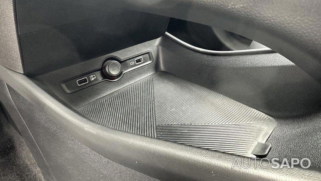 MG MG5 51kWh LUX de 2022