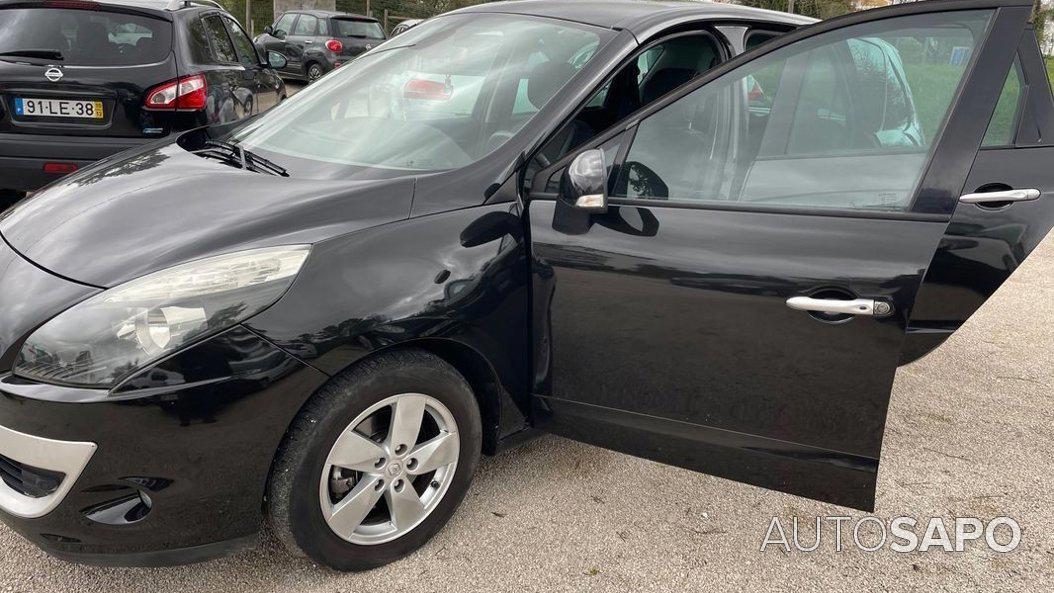Renault Scénic 1.5 dCi Dynamique S EDC de 2010