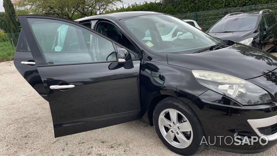 Renault Scénic 1.5 dCi Dynamique S EDC de 2010