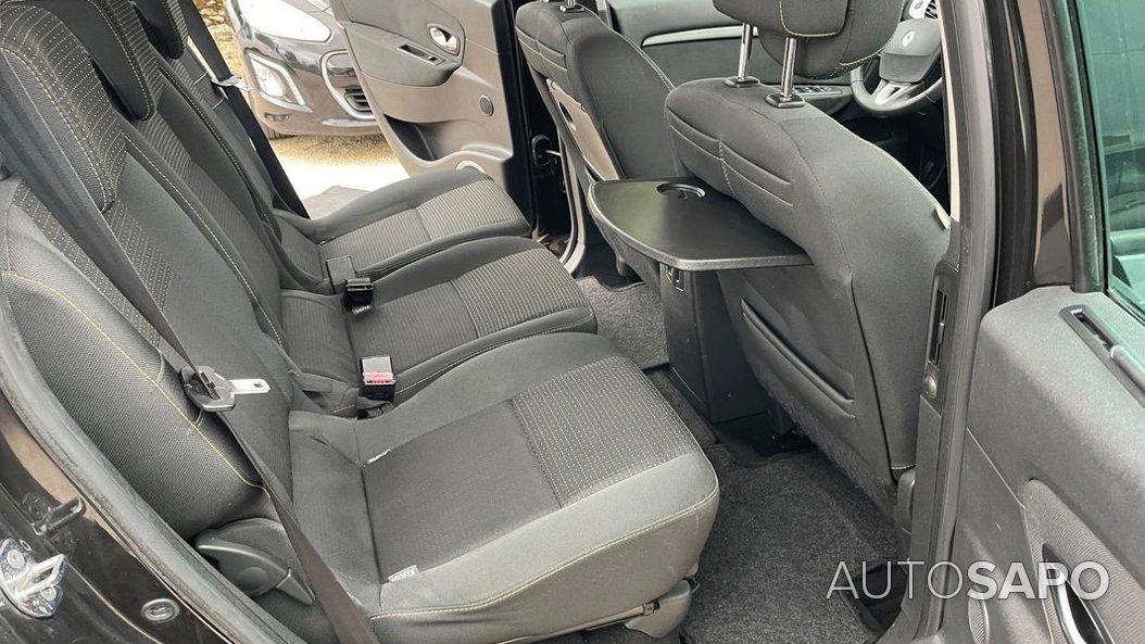 Renault Scénic 1.5 dCi Dynamique S EDC de 2010