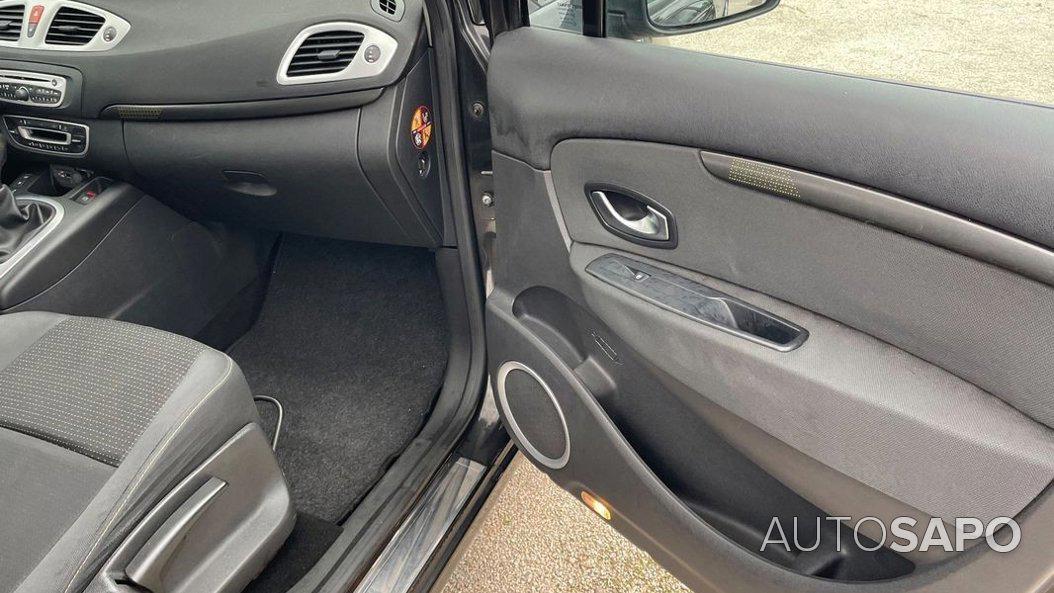 Renault Scénic 1.5 dCi Dynamique S EDC de 2010