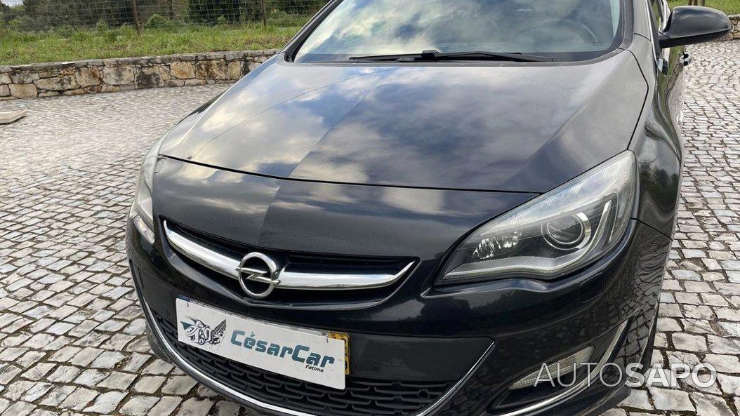 Opel Astra 1.7 CDTi Cosmo Start/Stop de 2012