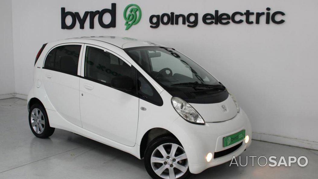 Peugeot iOn de 2013