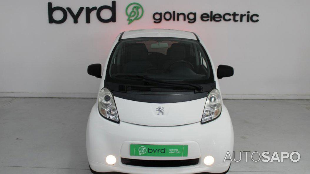 Peugeot iOn de 2013