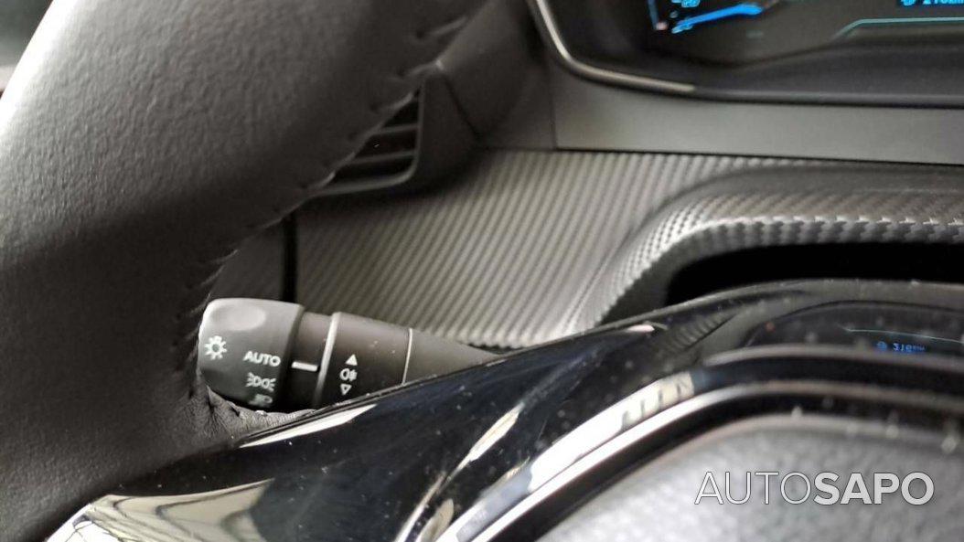 Peugeot 2008 1.6 e-HDi Active de 2024