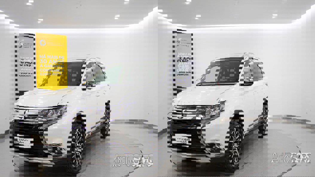 Mitsubishi Outlander 2.2 DI-D Instyle Navi de 2016