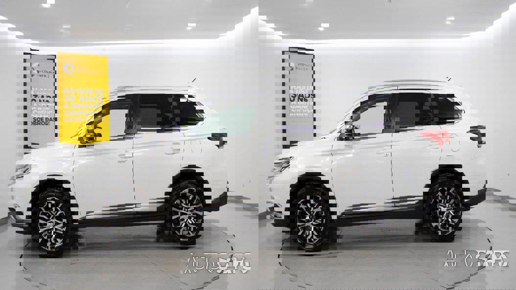 Mitsubishi Outlander 2.2 DI-D Instyle Navi de 2016