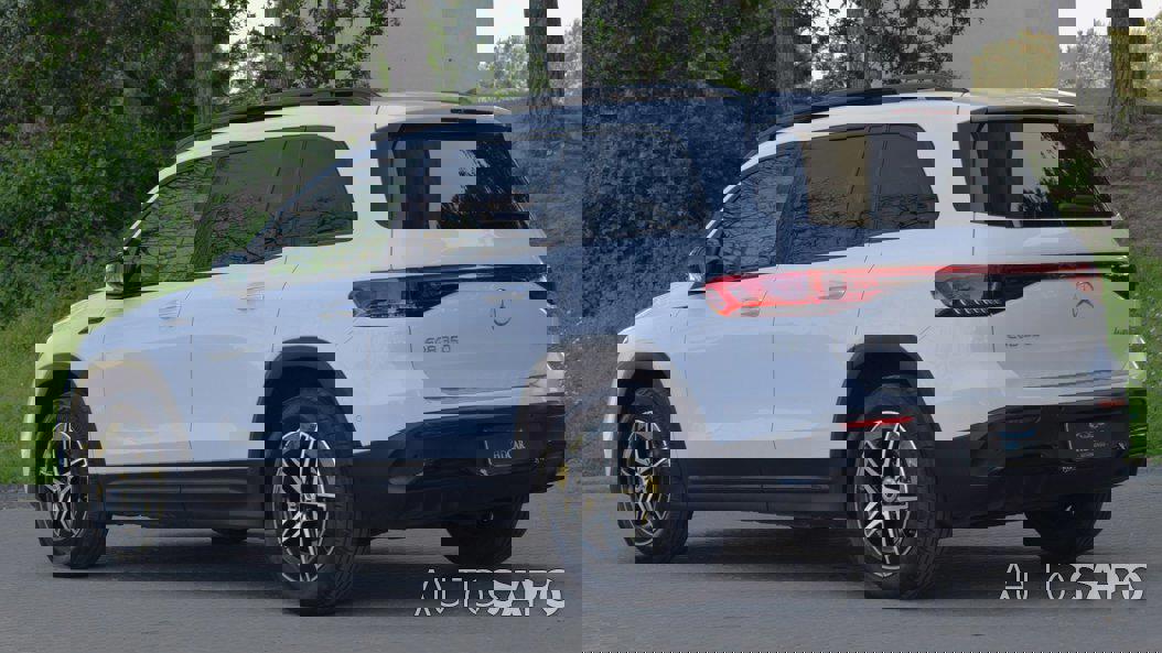 Mercedes-Benz EQB de 2022