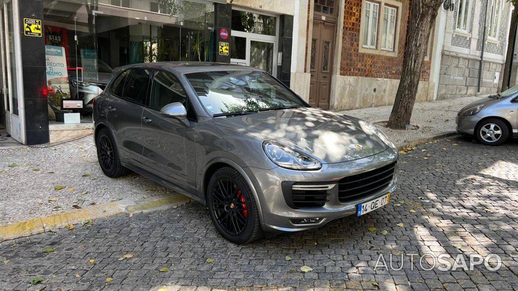 Porsche Cayenne GTS de 2015