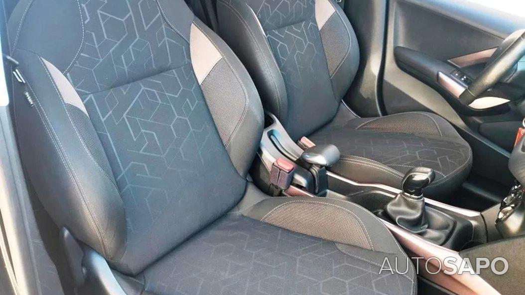Peugeot 2008 1.4 HDi Active de 2014