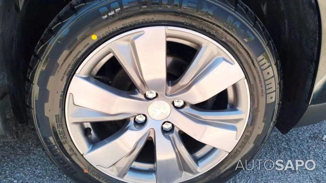 Peugeot 2008 1.4 HDi Active de 2014