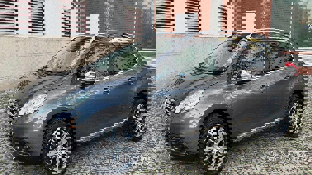 Peugeot 2008 1.2 PureTech Crossway EAT6 de 2016