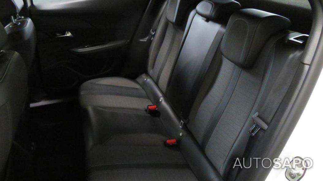 Peugeot 2008 1.2 PureTech Allure Pack de 2023