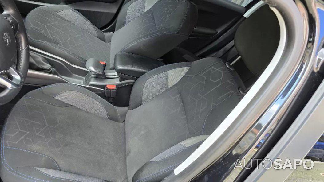 Peugeot 2008 1.2 PureTech Allure de 2018