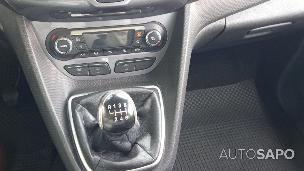 Ford Tourneo Connect 1.5 TDCi 220 L1 Trend de 2017