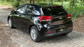 Kia Rio de 2021