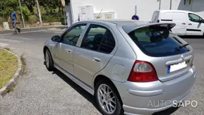 MG ZR 105 Entry de 2004