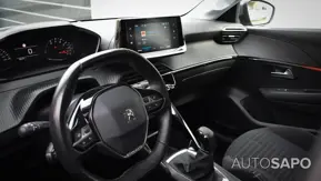Peugeot 208 1.2 PureTech Active de 2021