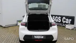 Peugeot E-208 de 2023