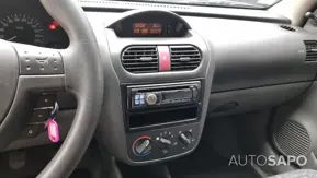 Opel Corsa de 2001