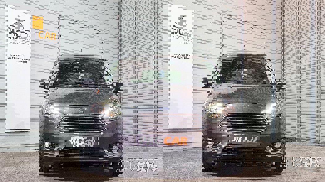 Ford Focus 1.0 EcoBoost Business de 2018