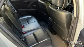 Toyota Avensis de 2010