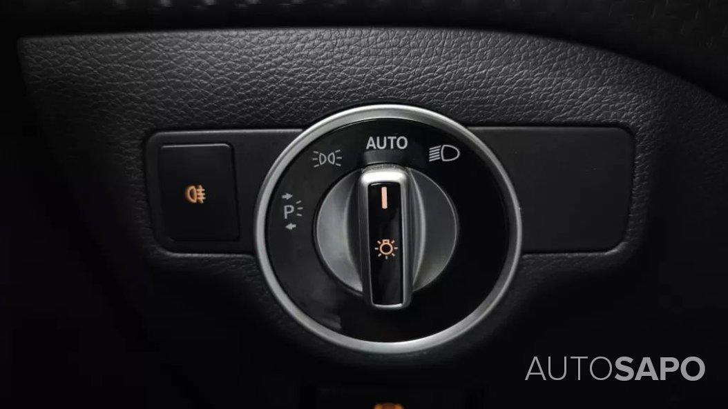 Mercedes-Benz Classe A 180 d AMG Line de 2015