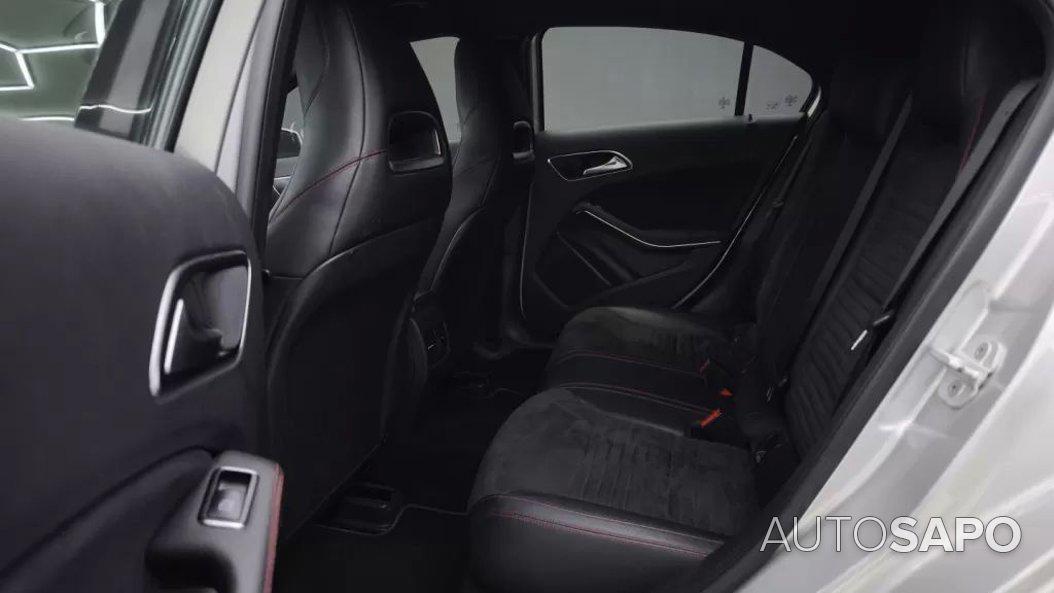 Mercedes-Benz Classe A 180 d AMG Line de 2015