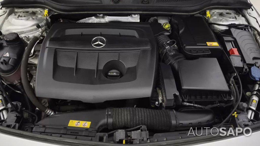 Mercedes-Benz Classe A 180 d AMG Line de 2015