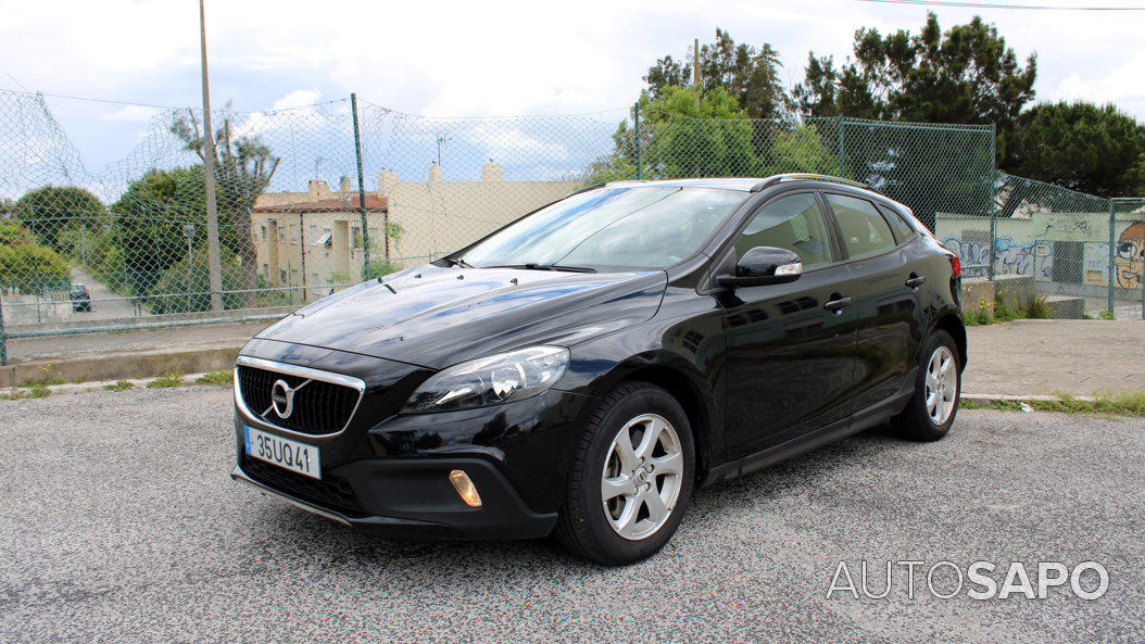 Volvo V40 Cross Country 2.0 D2 Momentum Geartronic de 2018