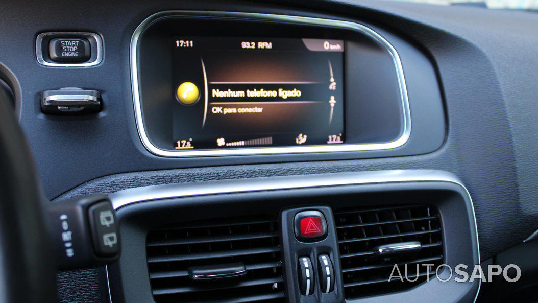 Volvo V40 Cross Country 2.0 D2 Momentum Geartronic de 2018