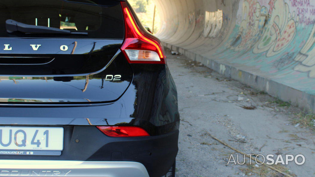 Volvo V40 Cross Country 2.0 D2 Momentum Geartronic de 2018
