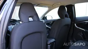 Volvo V40 Cross Country 2.0 D2 Momentum Geartronic de 2018