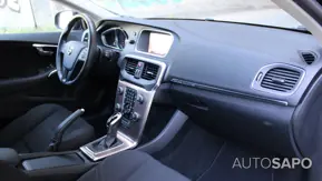 Volvo V40 Cross Country 2.0 D2 Momentum Geartronic de 2018