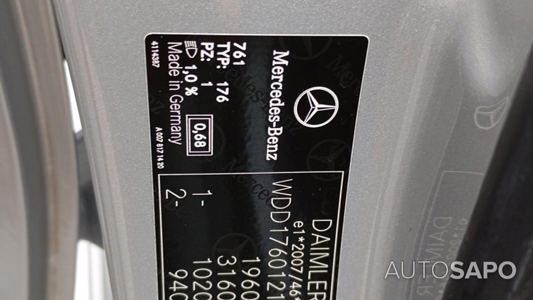 Mercedes-Benz Classe A 180 CDi BlueEfficiency Edition Urban de 2013