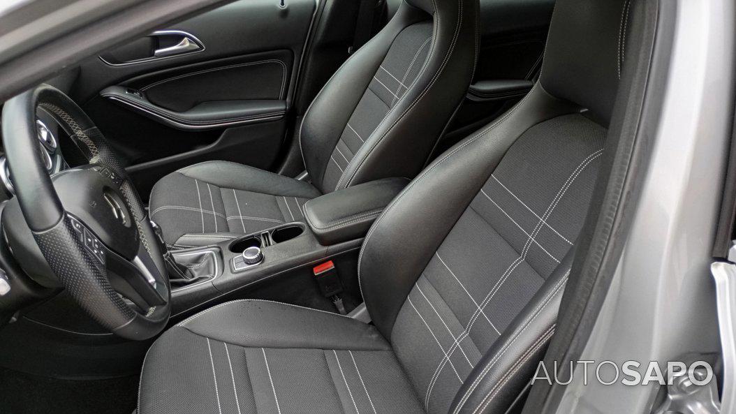 Mercedes-Benz Classe A 180 CDi BlueEfficiency Edition Urban de 2013
