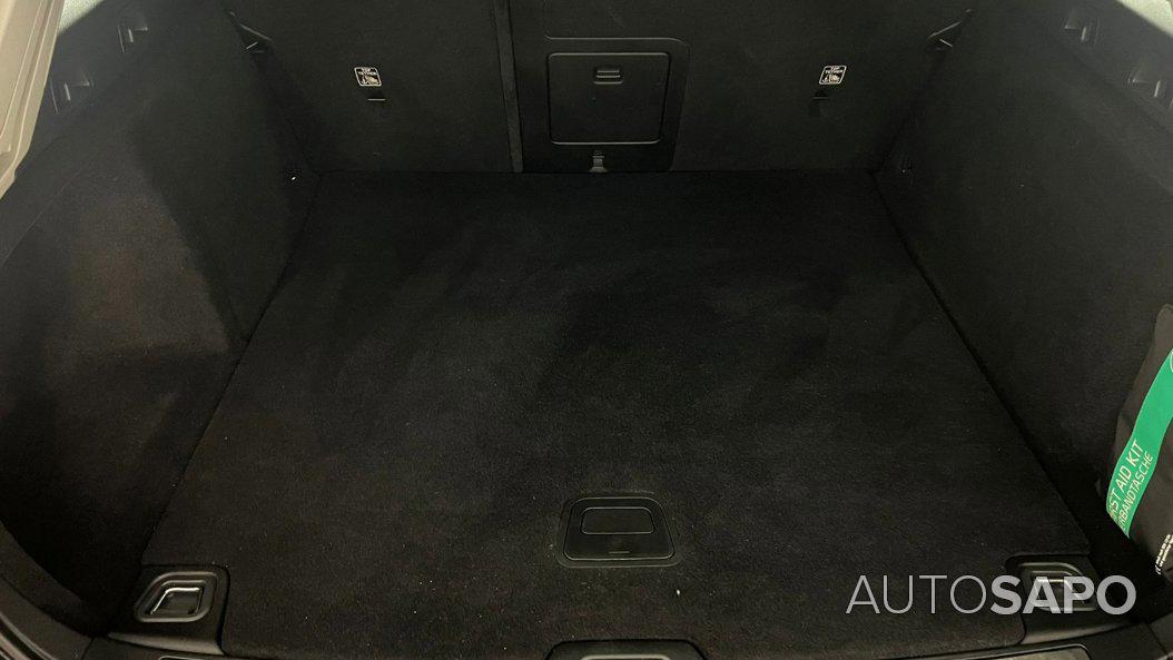 Volvo V60 2.0 B4 Momentum Core Geartronic de 2021