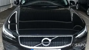 Volvo V60 2.0 B4 Momentum Core Geartronic de 2021