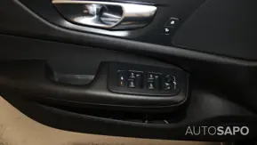 Volvo V60 2.0 B4 Momentum Core Geartronic de 2021