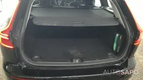 Volvo V60 2.0 B4 Momentum Core Geartronic de 2021