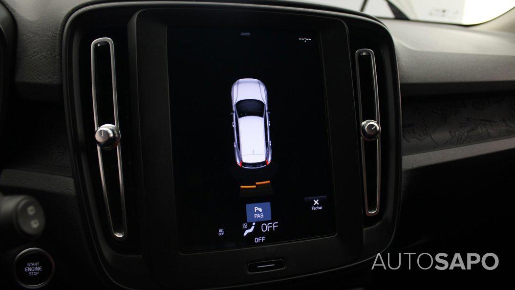 Volvo XC40 1.5 T2 Momentum Core de 2021