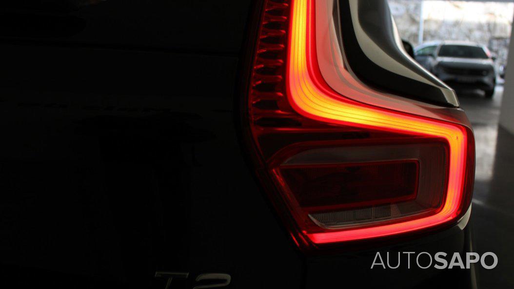 Volvo XC40 1.5 T2 Momentum Core de 2021
