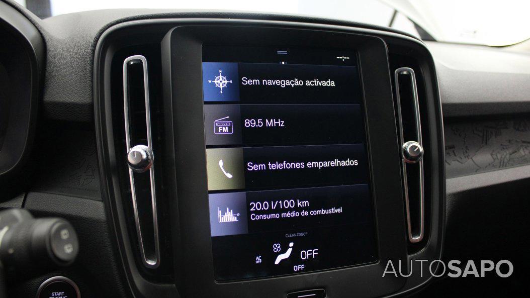 Volvo XC40 1.5 T2 Momentum Core de 2021