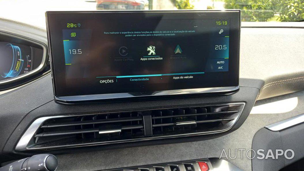 Peugeot 3008 1.6 Hybrid4 GT e-EAT8 de 2023
